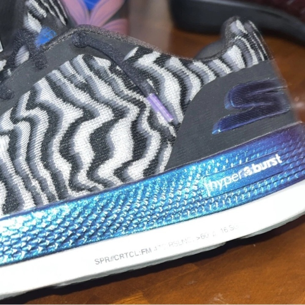 Skechers Goodyear Go-Run Performance Hyper Burst … - image 3